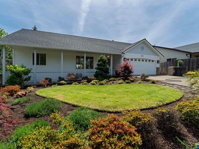 2190 NW Cluster Oak Ave