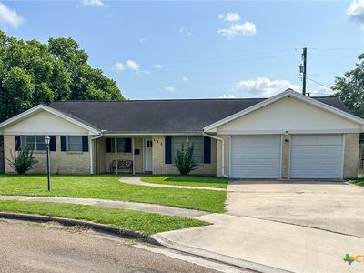 111 Kenilworth Glen St