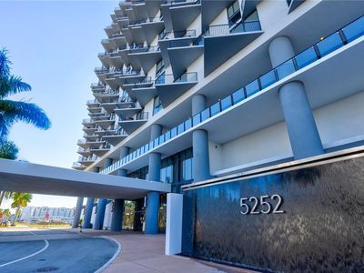 5252 NW 85th Avenue #1607