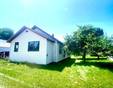 107 New Elm St