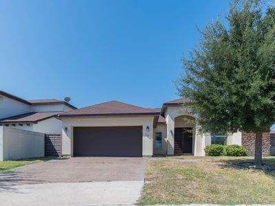 104 Chisos Oak Dr
