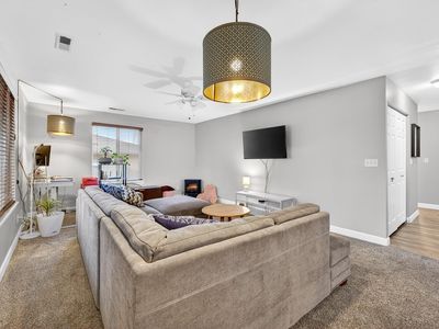 3121 W Hood Ave APT I201