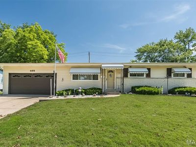 465 Falcon Dr