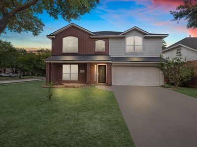 2403 Lancer Park