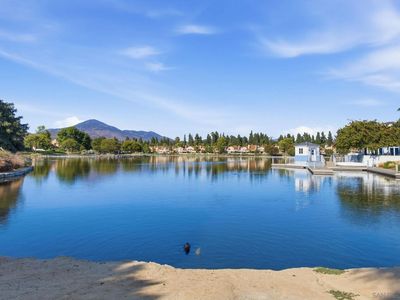 2055 Lakeridge Cir Unit 301