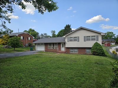 Property at 950 McHenry Ave NE, Christiansburg, VA