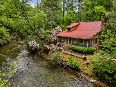 61 River Bend Ct