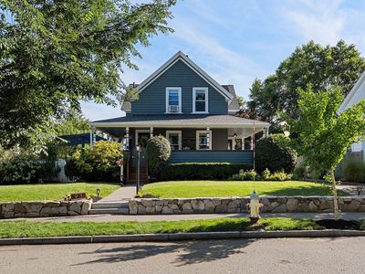 93 Albatross Rd