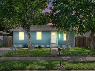 6526 Birmingham St