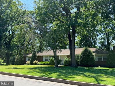 8 Oak Dr
