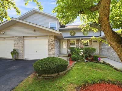 Property at 875 N Tamarac Blvd, Addison, IL