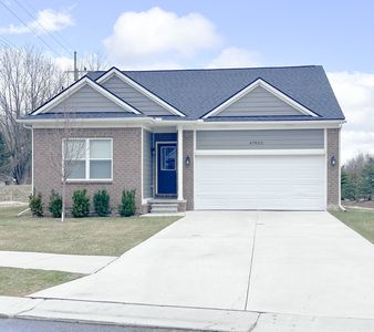 47002 Brookview Dr
