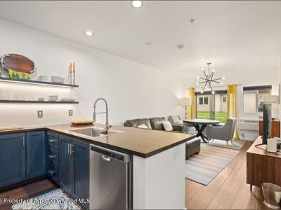 1400 E Valley Rd Unit 110