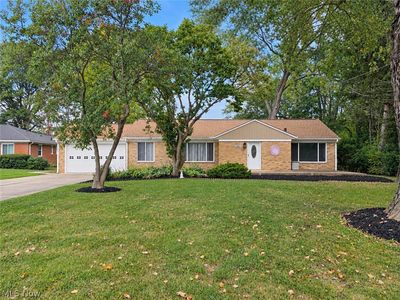 Property at 2961 Chamberlain Rd, Akron, OH