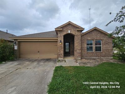 1402 Central Heights Dr