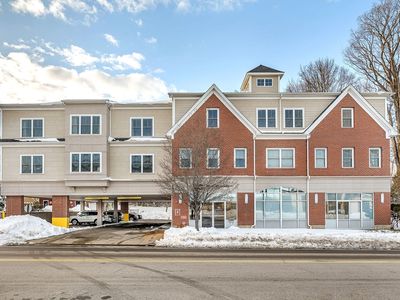 441 Washington St APT 302