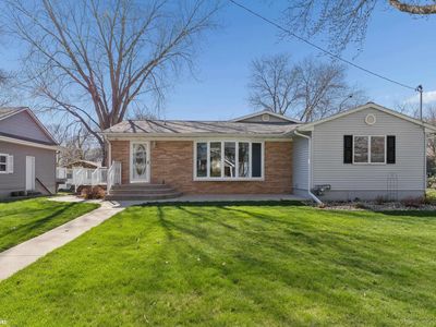 423 19th St W