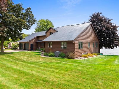 125 W Highland Dr