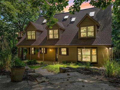 W2915 Orchard Avenue