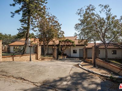 1006 W Milton Dr