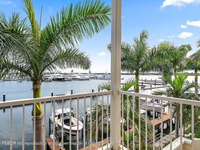 3920 N Flagler Dr APT 301