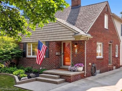 Property at 2666 Windemere Rd, Birmingham, MI