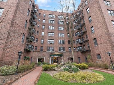 6910 Yellowstone Blvd APT 310