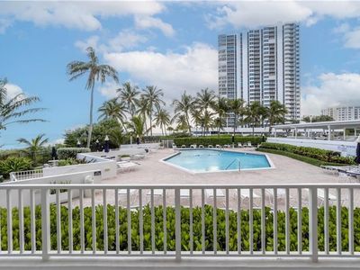 1340 S Ocean Blvd APT 809