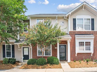 302 Tinderbox Ln