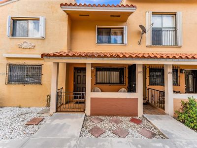 Property at 2765 W 61st Pl APT 103, Hialeah, FL