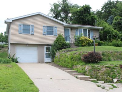 Property at 27 Bonnie Brae Cir, Council Bluffs, IA