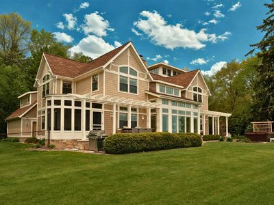 5550 Cedar Beach South