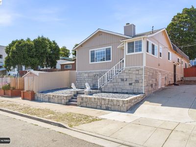 5237 Fresno Ave