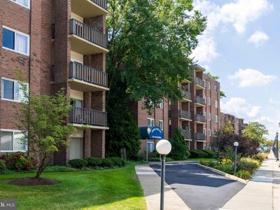 1570 The Fairway #402E