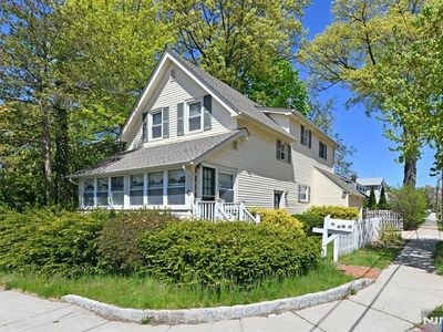 33 Parkway