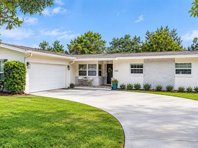 2322 WOODCREST DRIVE