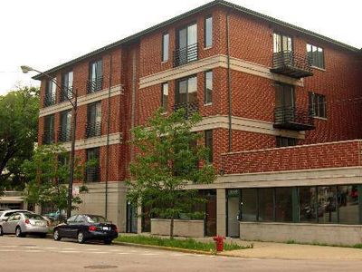 842 N Racine Ave Unit 202