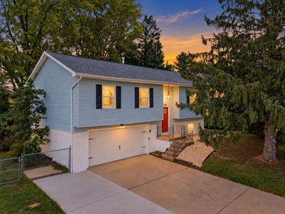 525 Edwardian Ln