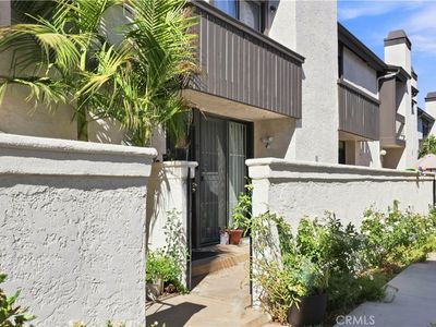9625 Sylmar Ave Unit 23