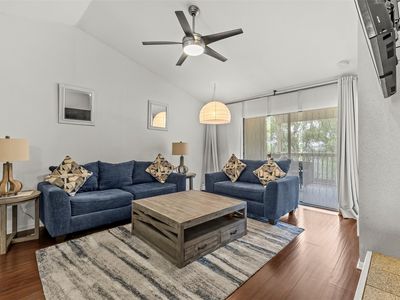 2450 Wickersham Ln #1606