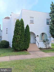 12 Corinne Ct