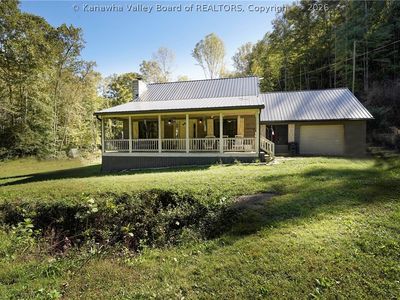 675 Queens Ridge Rd