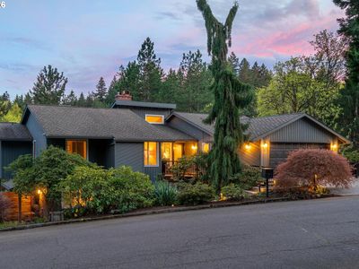 211 NW Seblar Dr