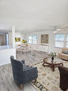 179 NE Emerald Drive