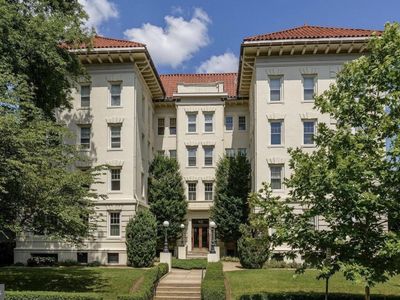 1657 31st St NW APT 206