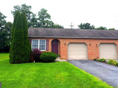 Property at 11618 Kimberly Dr, Greencastle, PA