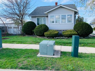 246 E 161st Pl