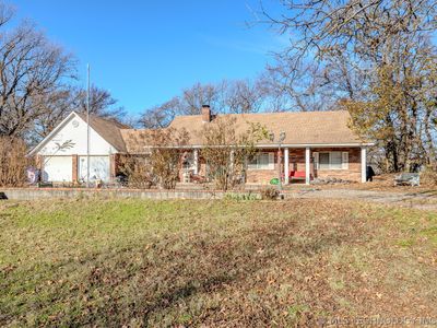 3202 W 820th Rd