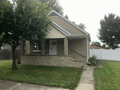 401 Oak St