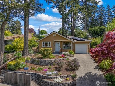 413 Farallone Avenue